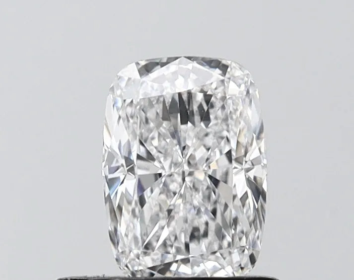 0.94ct Cushion modified Lab Grown Diamond (Colour D, Clarity VVS2, IGI Certified)
