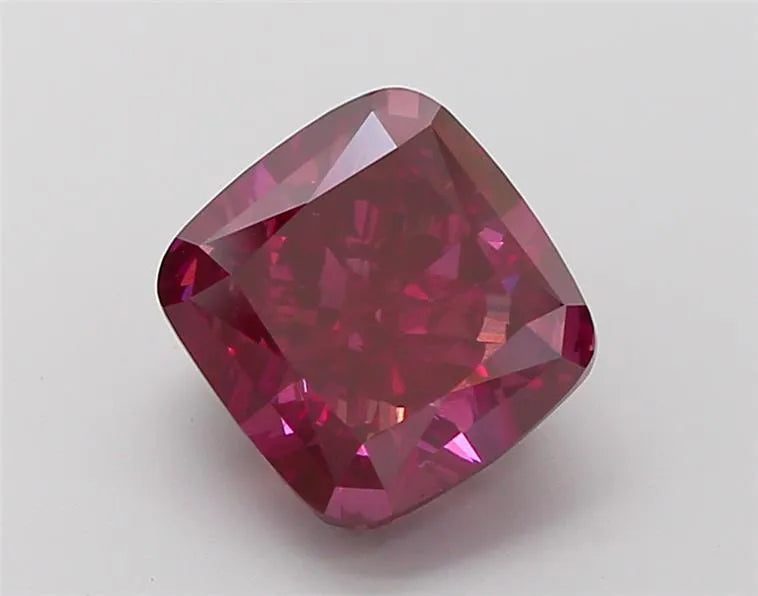 4.00ct Cushion brilliant Lab Grown Diamond (Colour Fancy Vivid Pink, Clarity VS2, Uncertified)