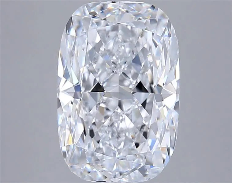 3.02ct Cushion modified Lab Grown Diamond (Colour E, Clarity VVS1, IGI Certified)