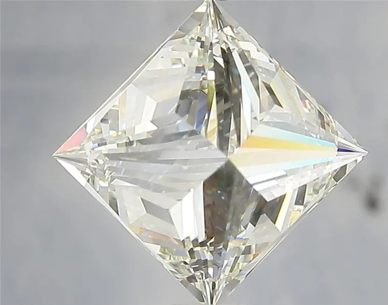 3.06ct Princess Natural Diamond (Colour J, Clarity VVS1, Cut EX, IGI Certified)