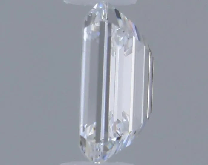 0.22ct Emerald Lab Grown Diamond (Colour D, Clarity VS1, IGI Certified)