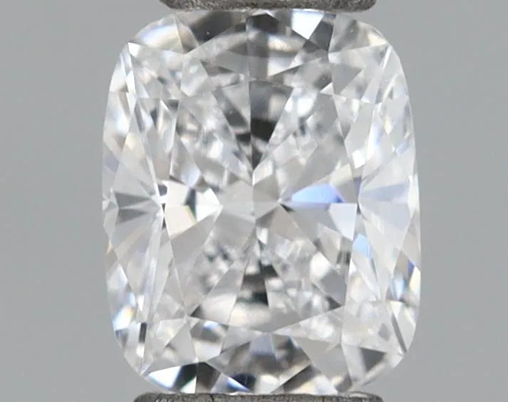 0.35ct Cushion brilliant Lab Grown Diamond (Colour D, Clarity VVS2, IGI Certified)