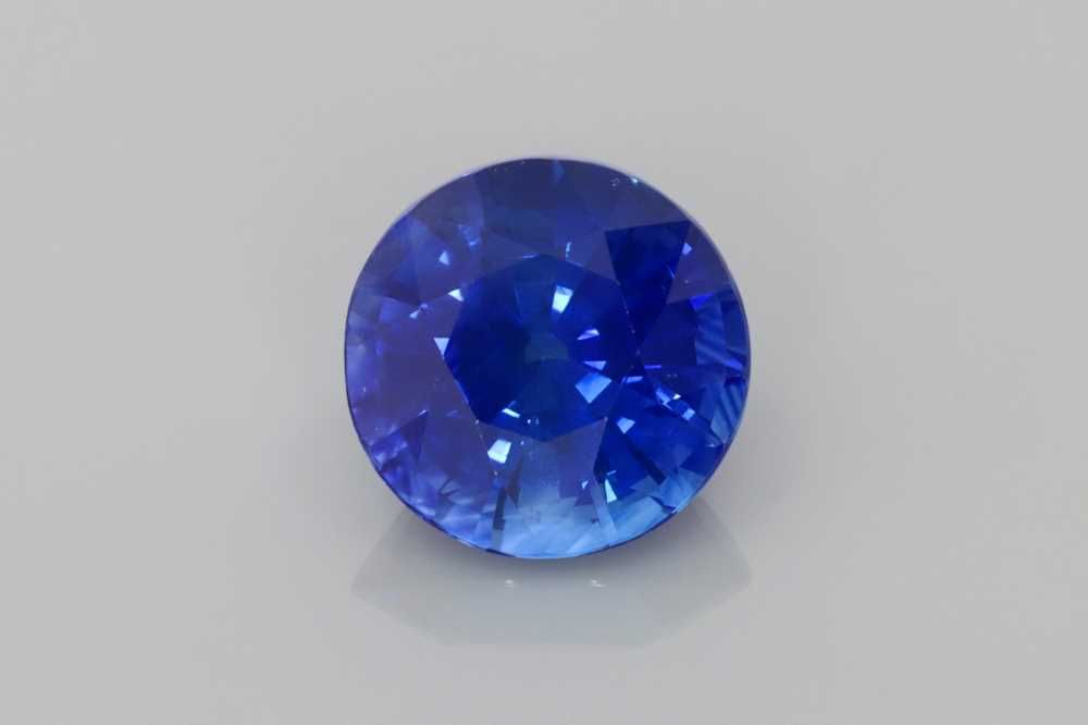 2.22 Carat Round  Cut Blue Sapphire