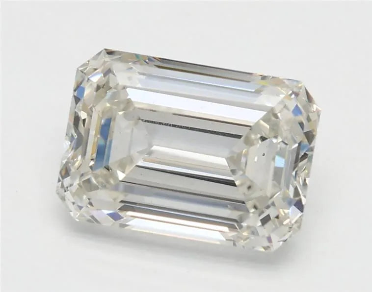 2.10ct Emerald Lab Grown Diamond (Colour H, Clarity VS1, IGI Certified)