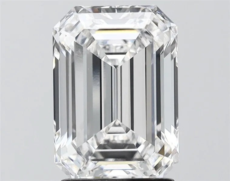 2.25ct Emerald Lab Grown Diamond (Colour D, Clarity VVS2, IGI Certified)
